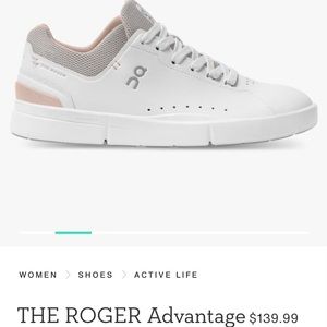 EUC On Roger Advantage Sneaker